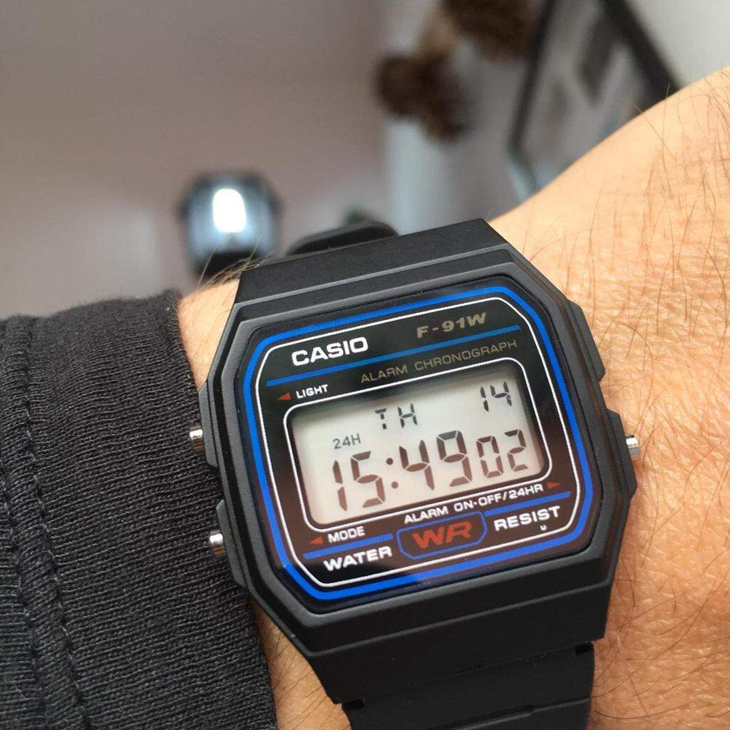 Casio এফ-৯১ডাব্লিউ ক্লাসিক ডিজিটাল ওয়াটার রেজিস্ট্যান্ট ওয়াচ